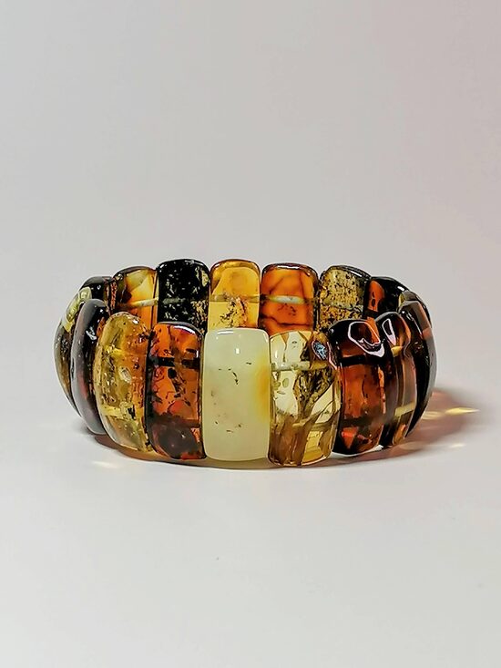 Masyvi natūralaus Baltijos gintaro apyrankė